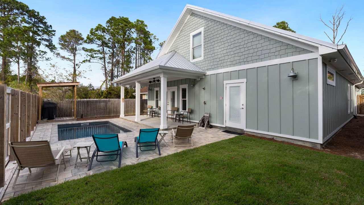 Photo of Patio Balcony in Inlet Beach Heights