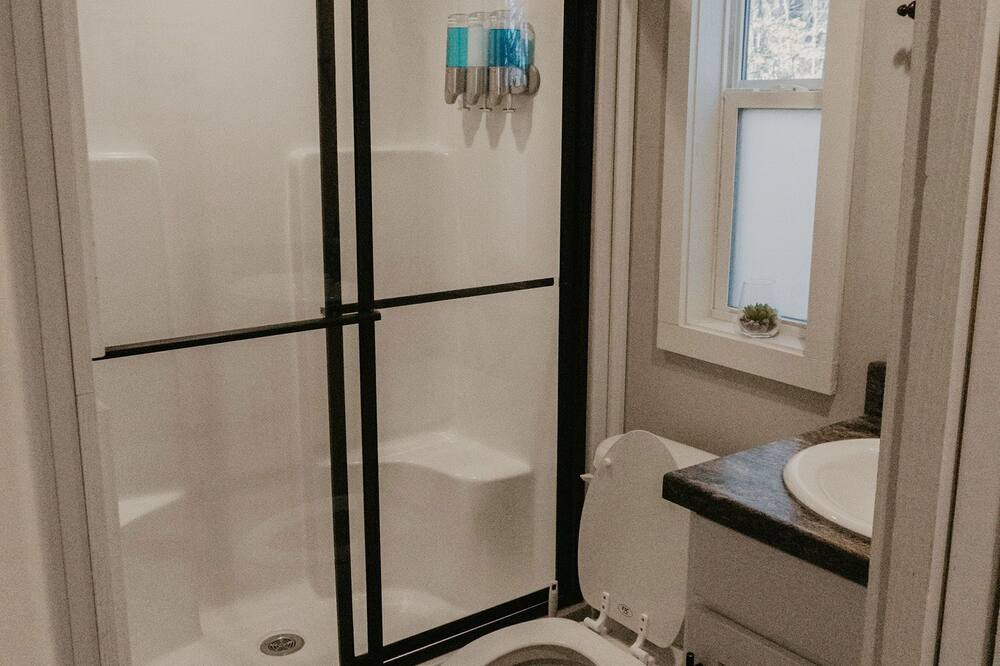 Photo of Bathroom in Mentone