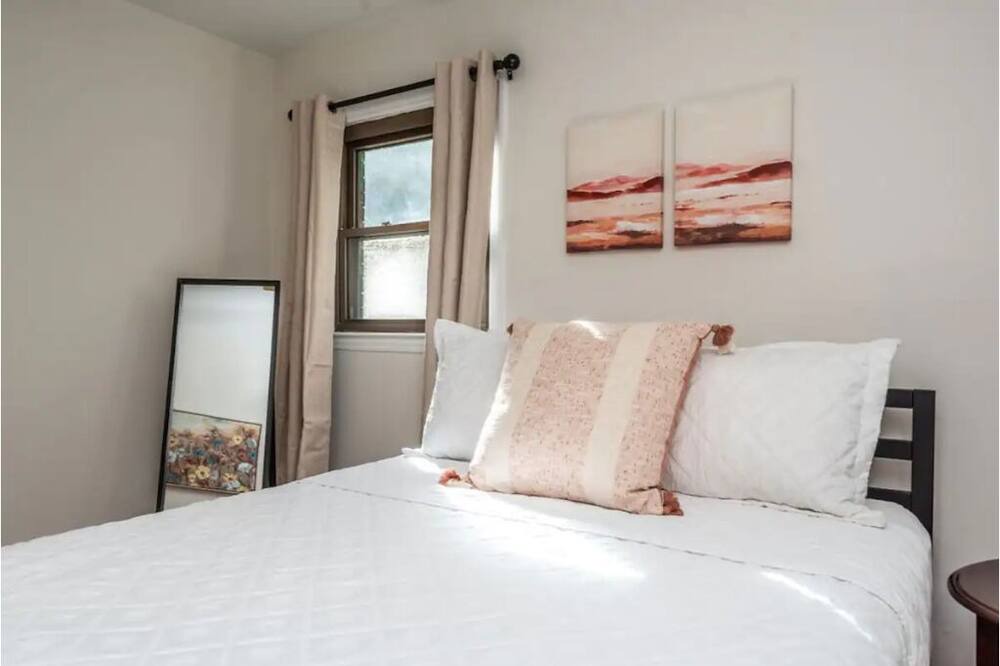 Photo of Bedroom in East Forest
