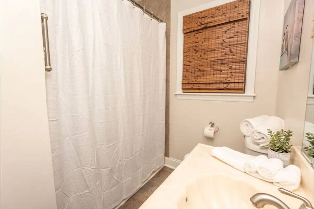 Photo of Bathroom in East Forest