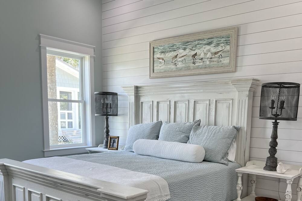 Photo of Bedroom in Laguna Beach