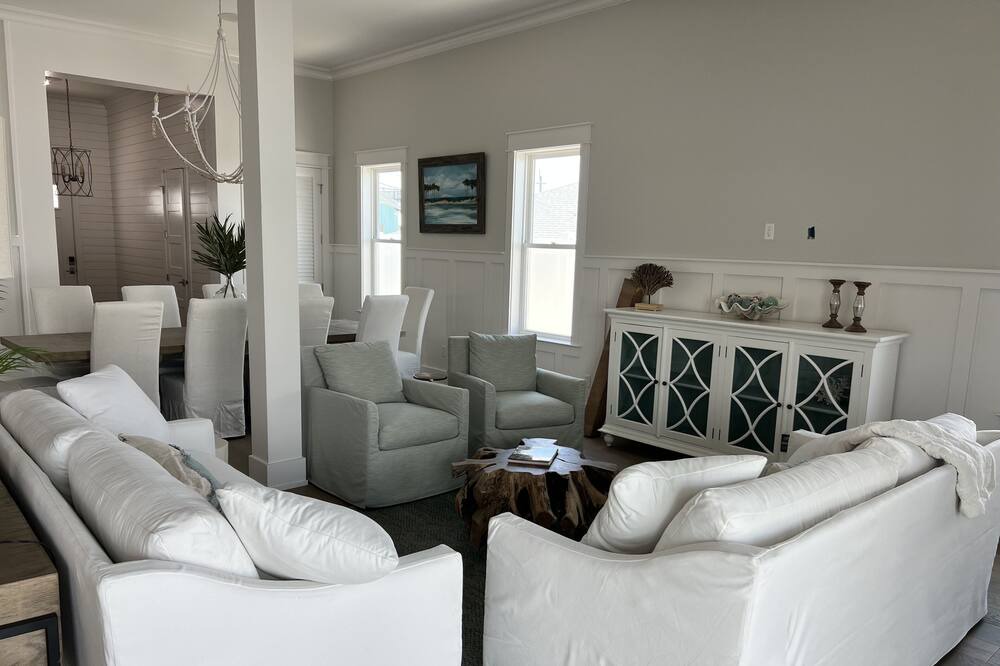 Photo of Livingroom in Laguna Beach