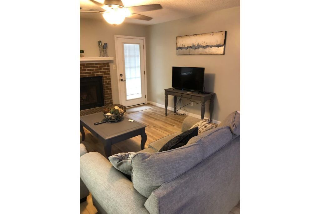Photo of Livingroom in Warner Robins