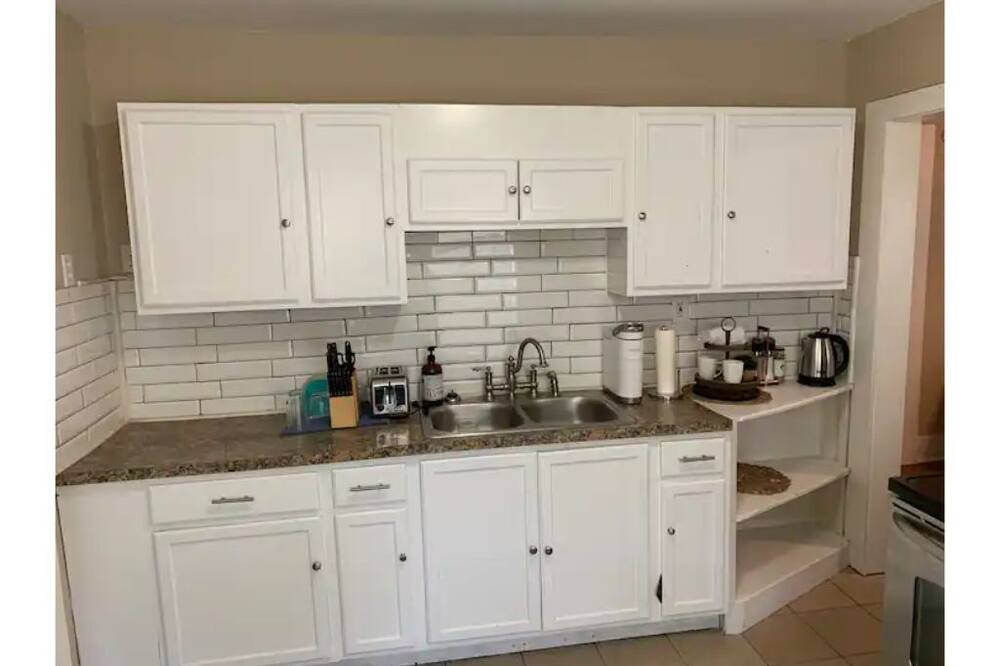 Photo of Kitchen in Crestline Heights
