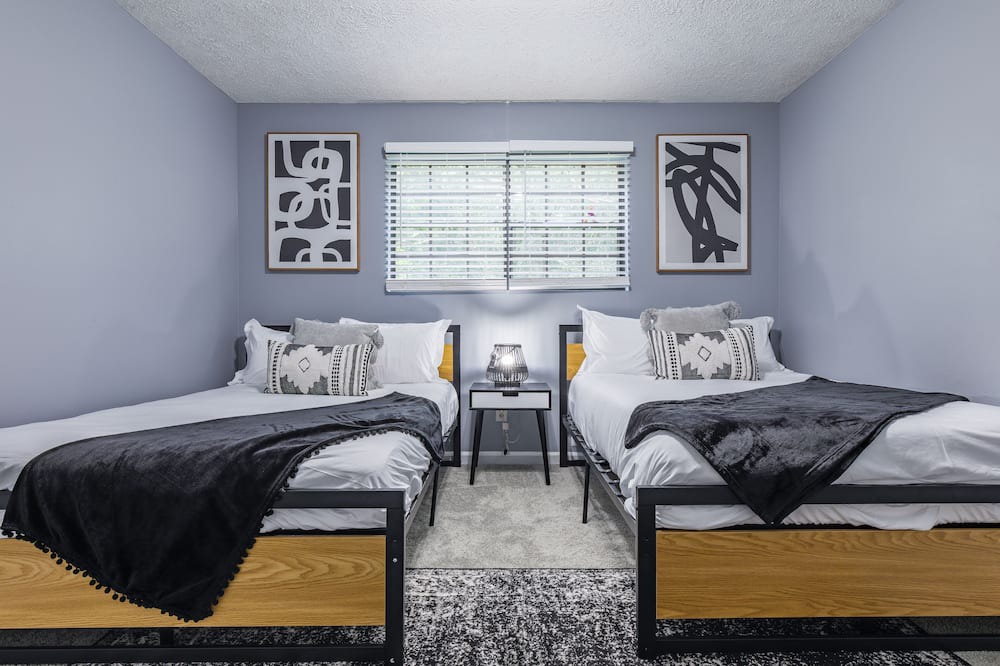 Photo of Bedroom in Powder Springs