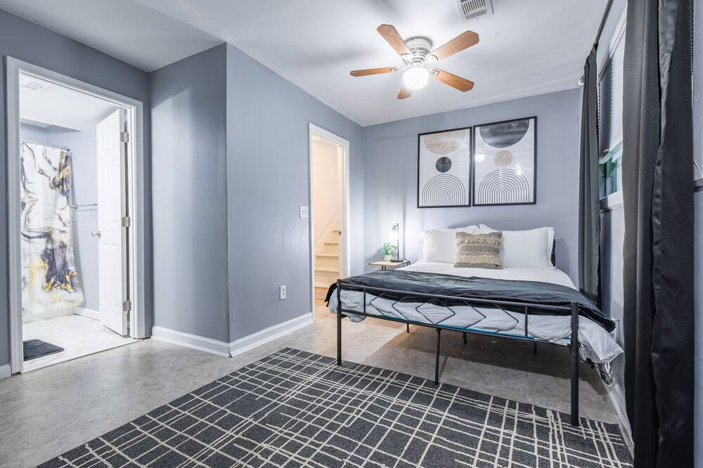 Photo of Bedroom in Powder Springs