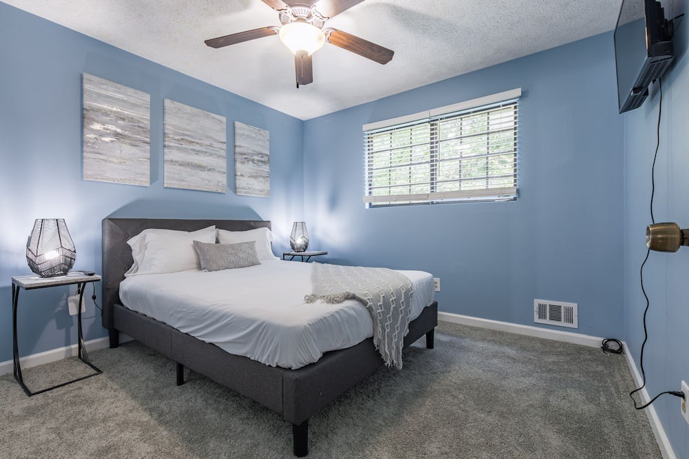 Photo of Bedroom in Powder Springs