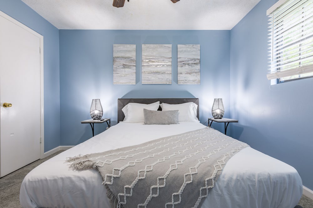 Photo of Bedroom in Powder Springs