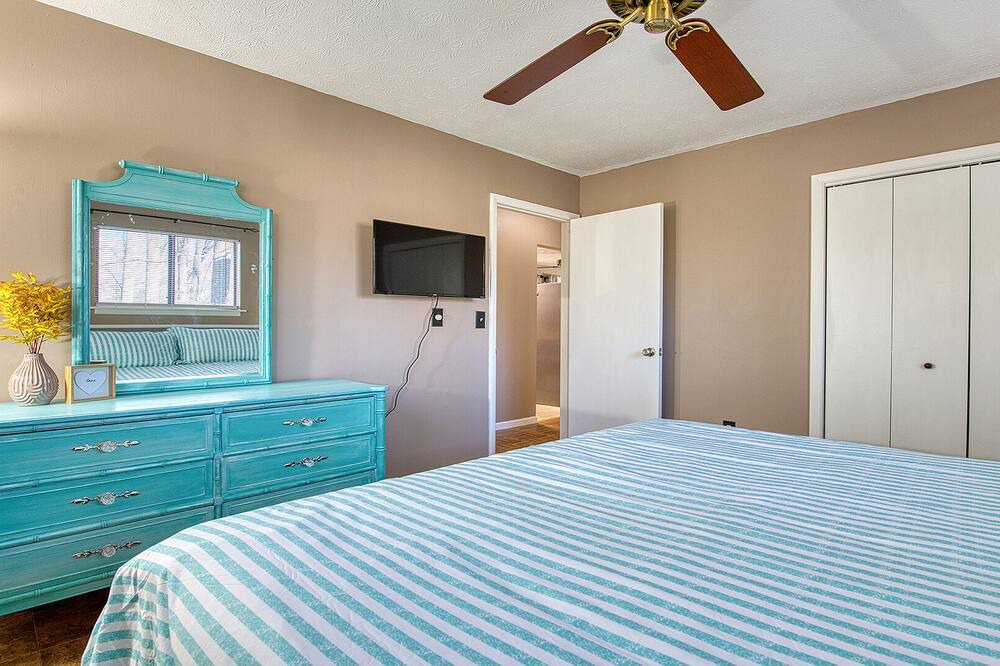 Photo of Bedroom in Maggie Valley