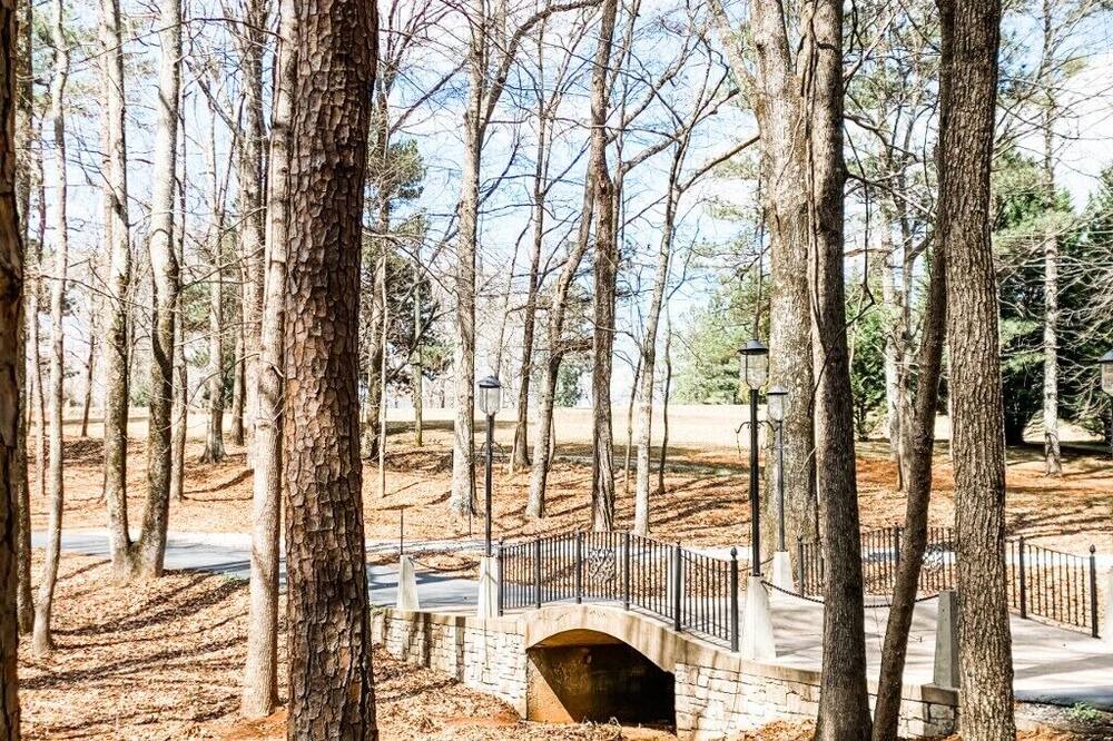 Photo of Outdoor in Griffin