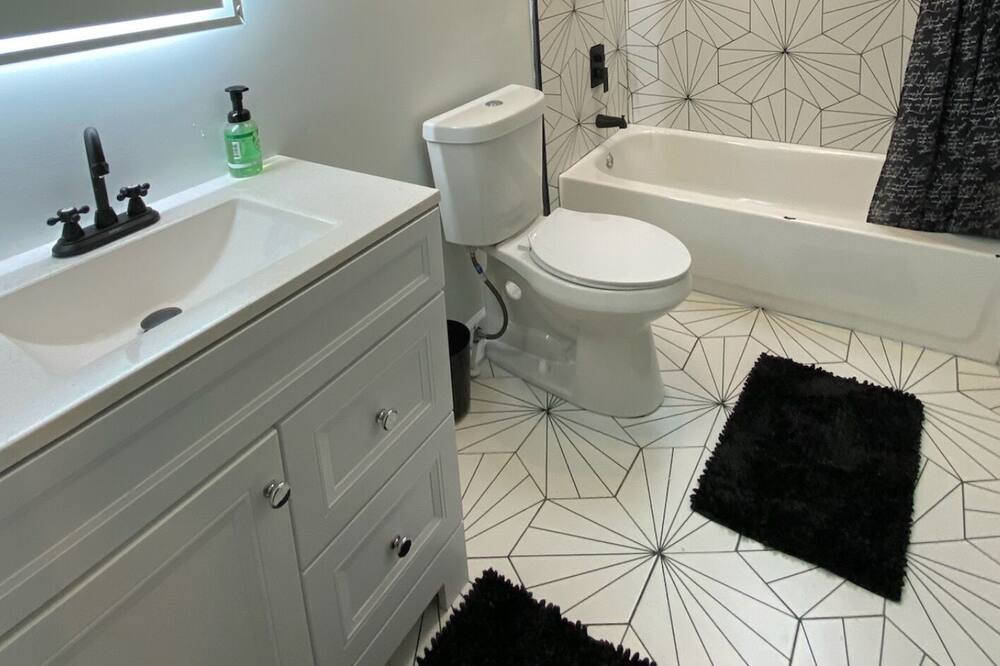 Photo of Bathroom in Irondale