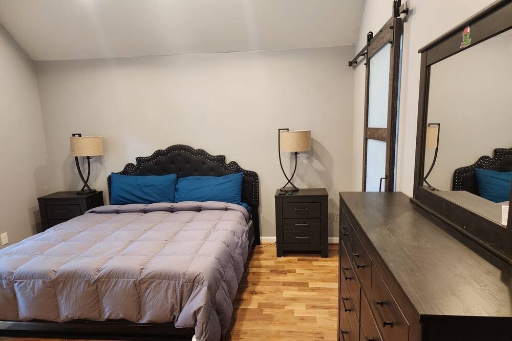 Photo of Bedroom in Irondale