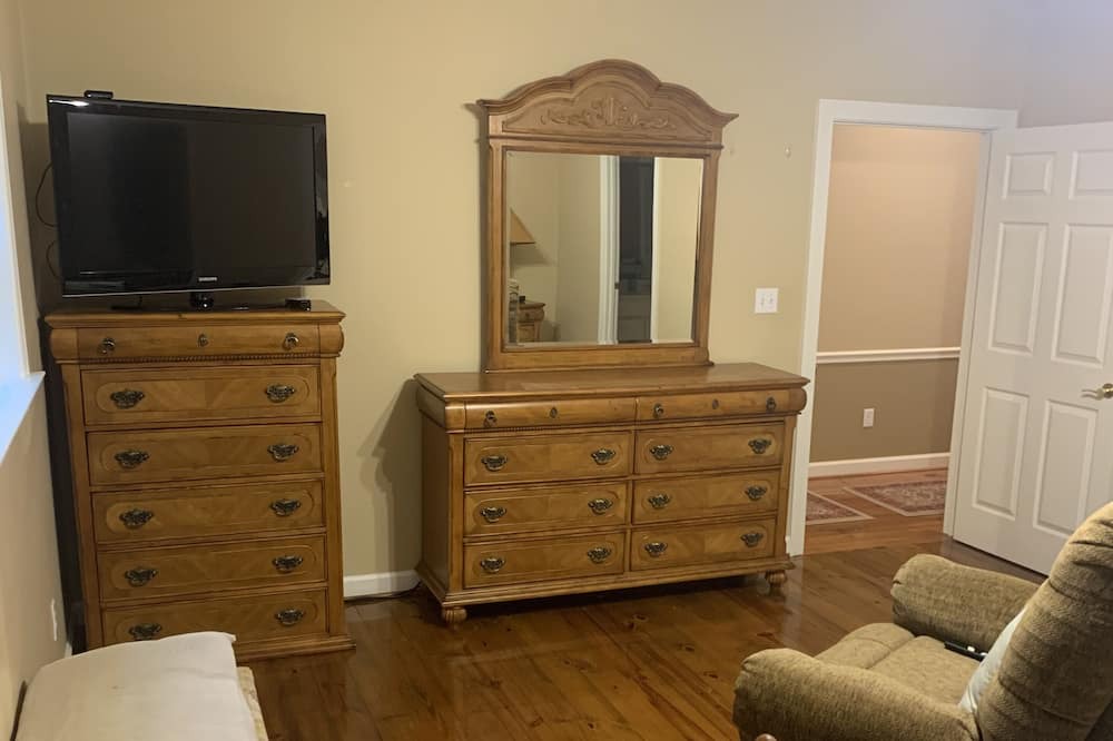 Photo of Bedroom in Eufaula