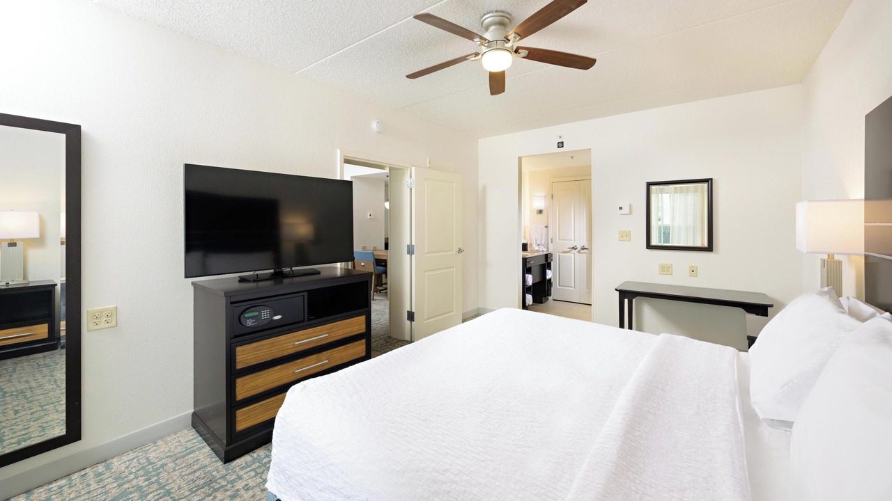 Photo of Bedroom in Eagan Park