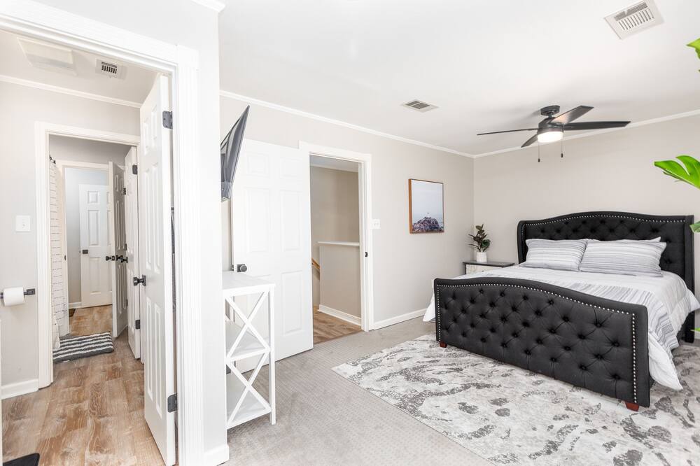 Photo of Bedroom in Biloxi
