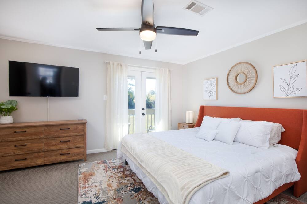 Photo of Bedroom in Biloxi