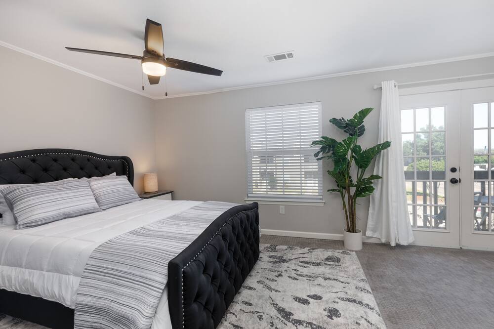 Photo of Bedroom in Biloxi