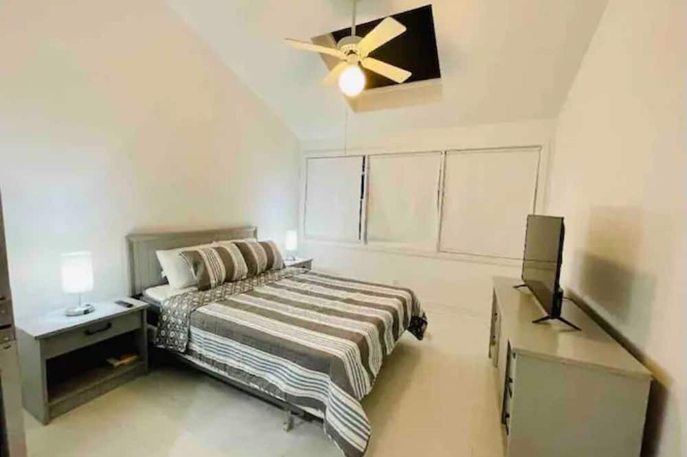 Photo of Bedroom in St. Simons Island
