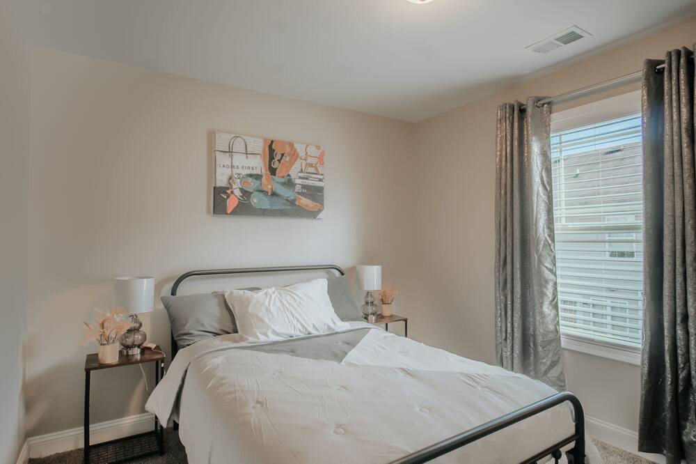 Photo of Bedroom in Hampton