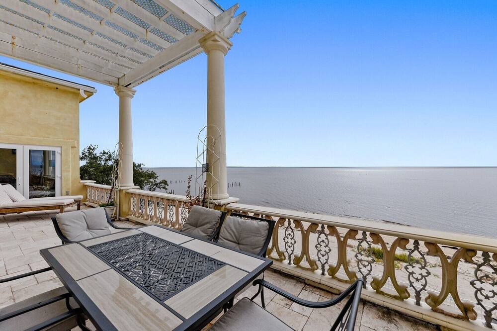 Photo of Outdoor in Ocean Springs