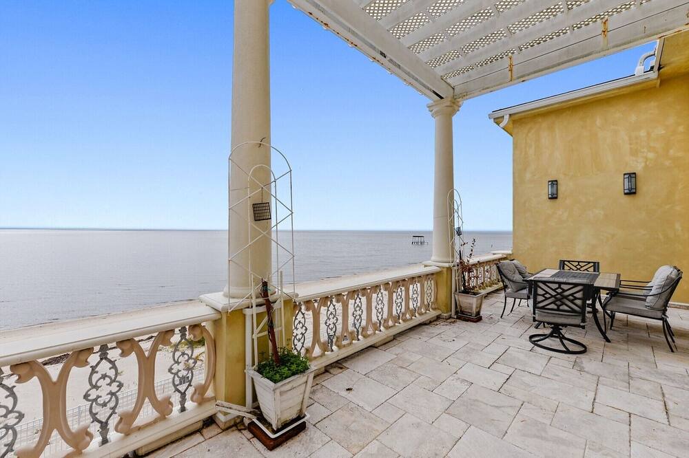 Photo of Outdoor in Ocean Springs