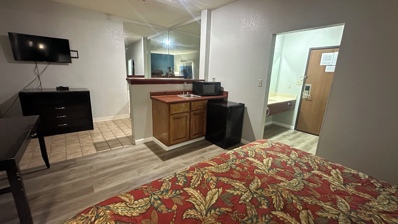 Photo of Bedroom in Barnesville