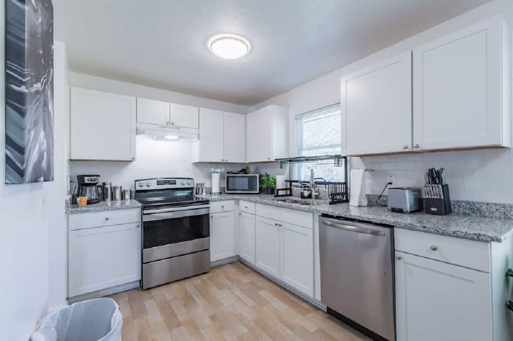 Photo of Kitchen in Powder Springs