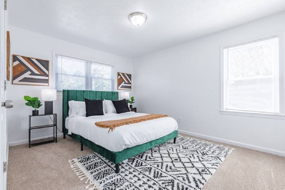 Photo of Bedroom in Powder Springs
