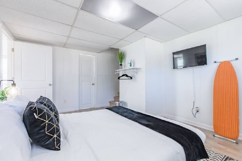Photo of Bedroom in Powder Springs