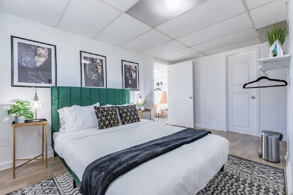Photo of Bedroom in Powder Springs