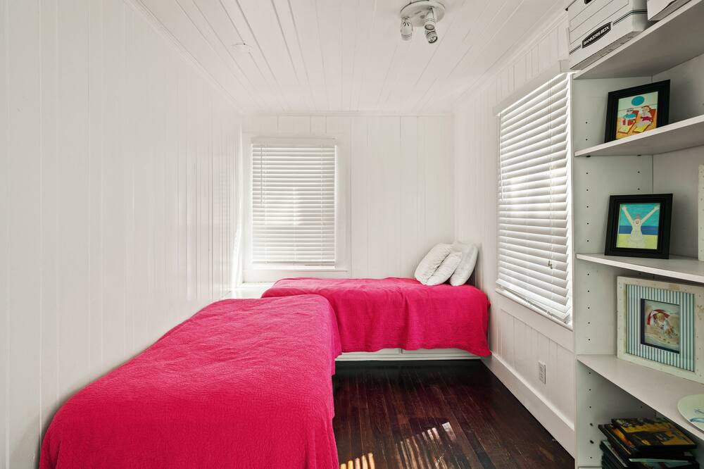 Photo of Bedroom in King City