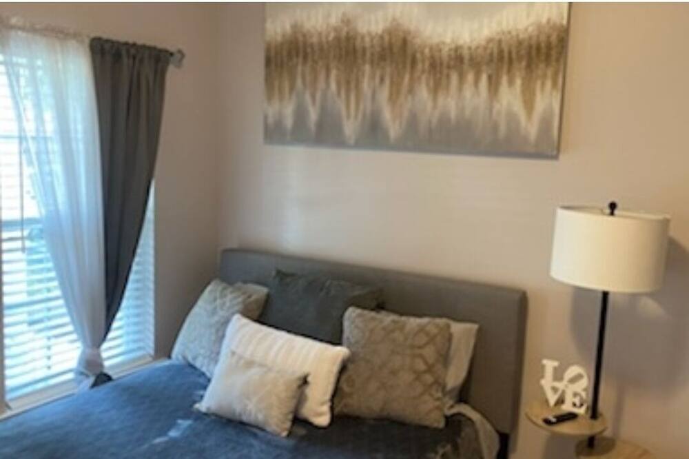 Photo of Livingroom in Riverdale