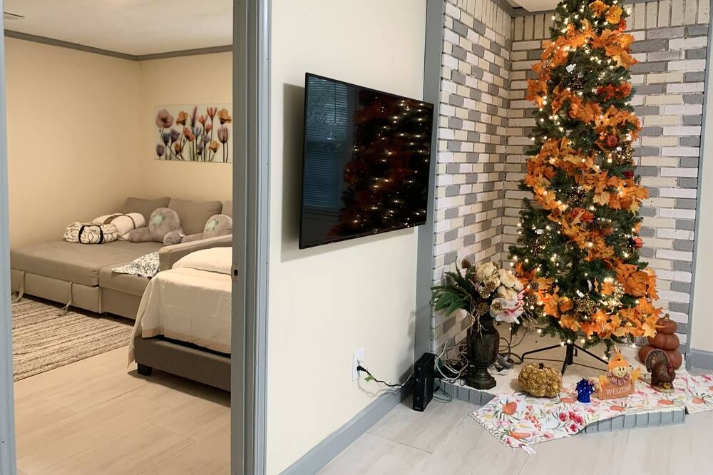 Photo of Bedroom in Powder Springs