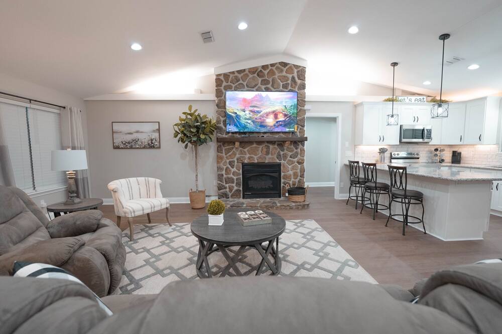 Photo of Livingroom in Florida Panhandle