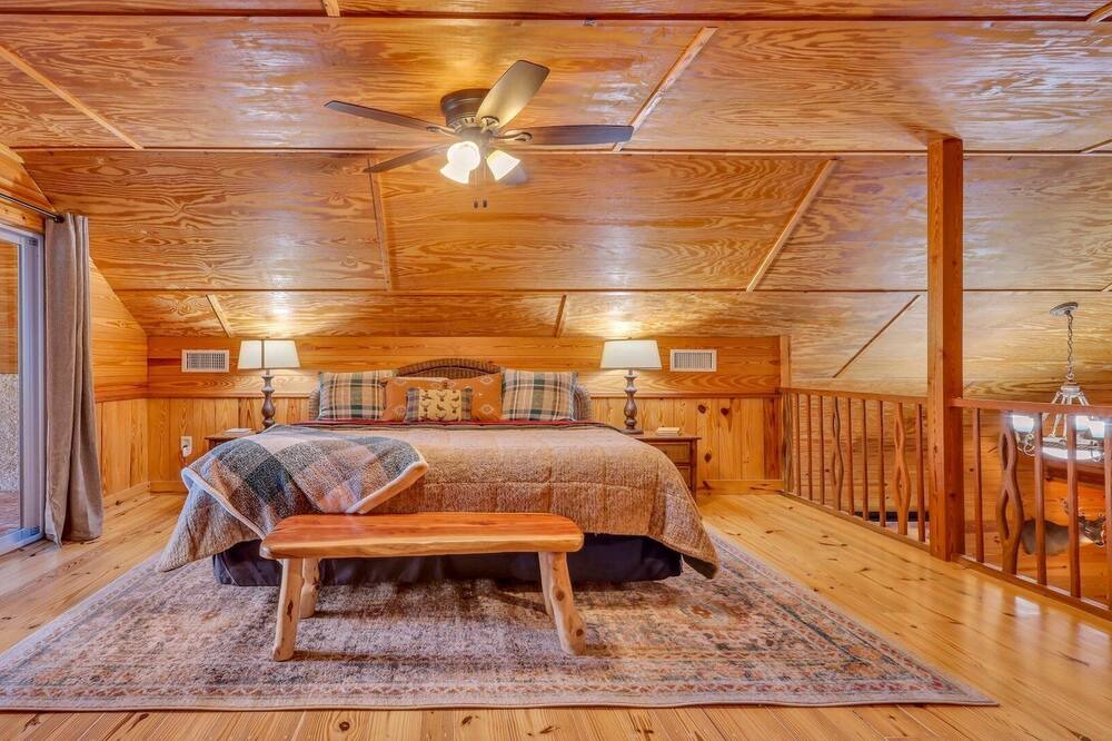 Photo of Bedroom in Waynesville
