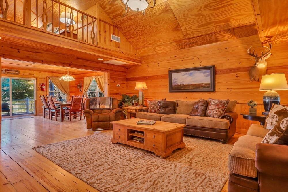 Photo of Livingroom in Waynesville