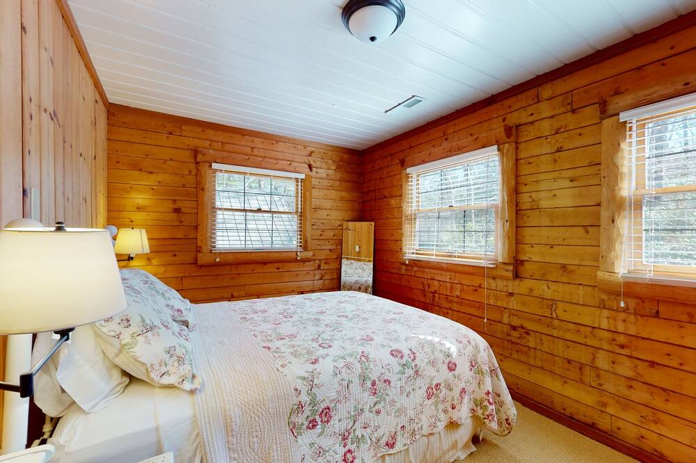 Photo of Others in Lake Toxaway
