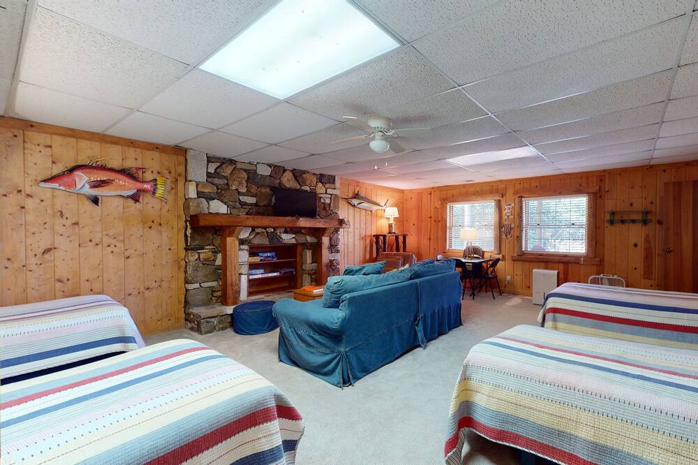 Photo of Others in Lake Toxaway