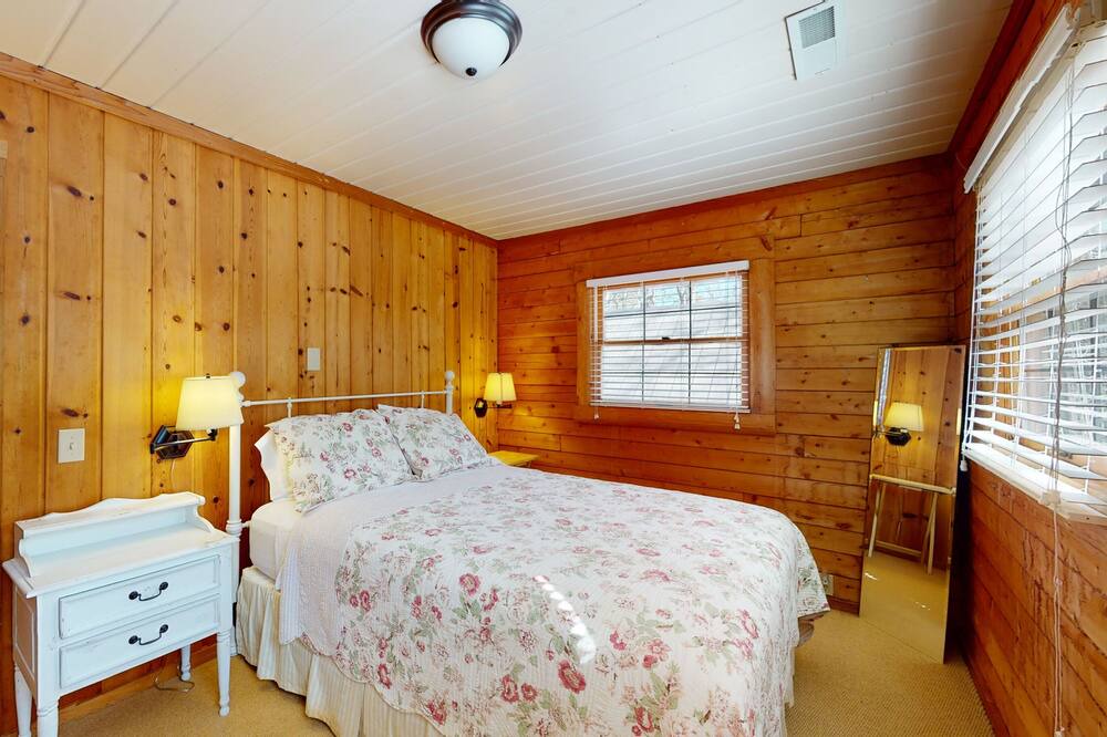 Photo of Others in Lake Toxaway