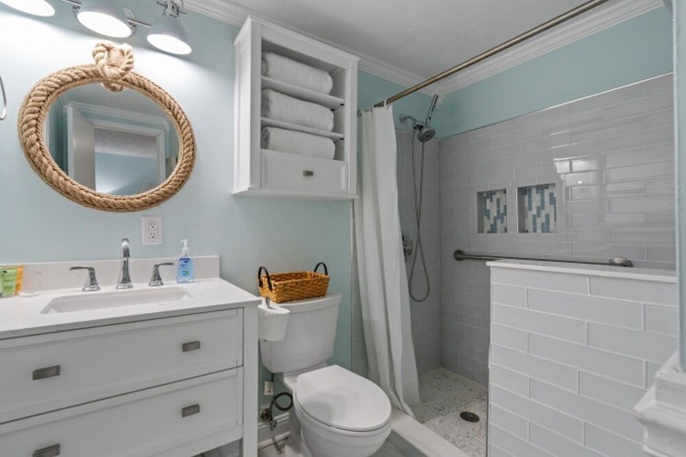 Photo of Bathroom in Atlantic Beach