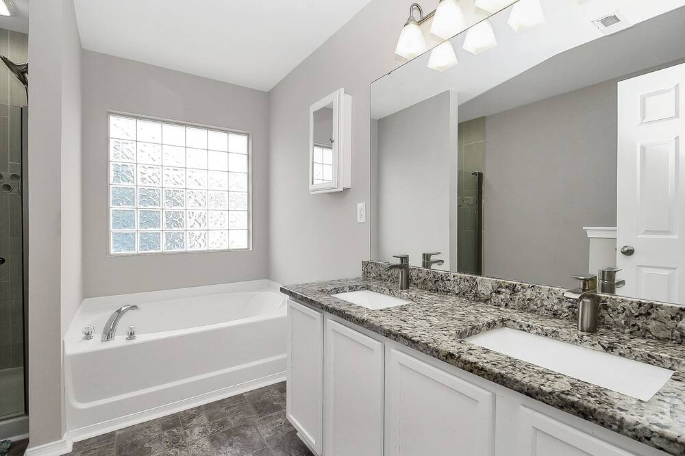 Photo of Bathroom in Huntersville