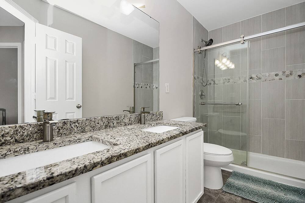 Photo of Bathroom in Huntersville