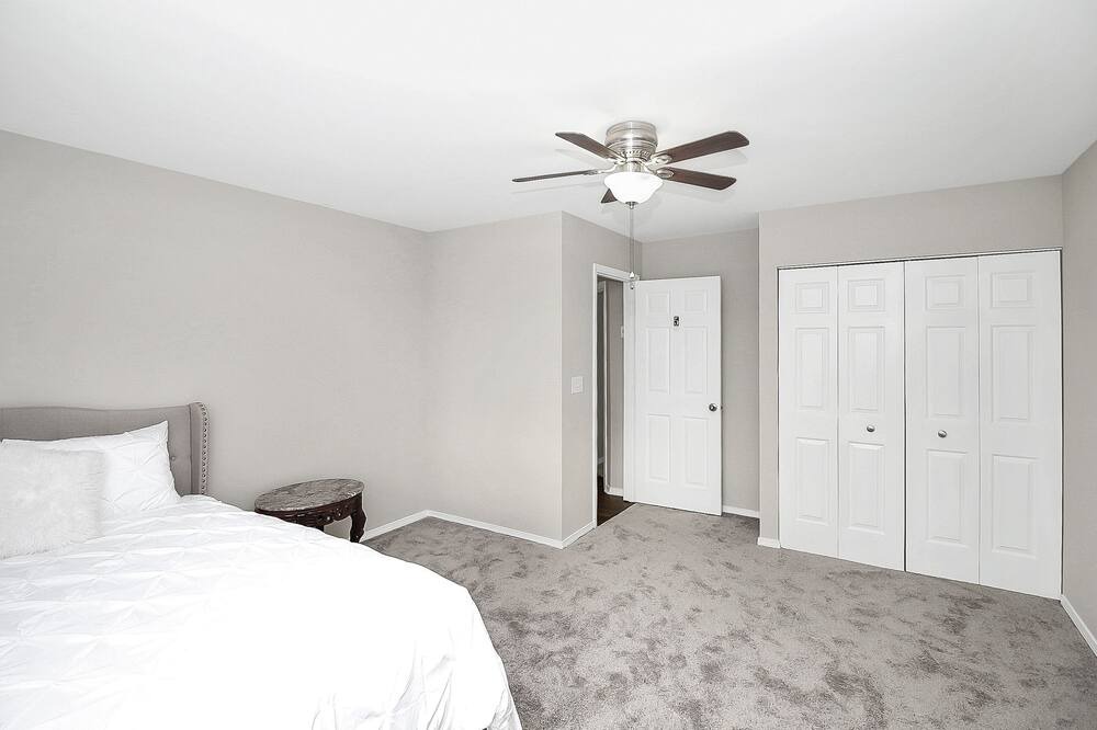 Photo of Bedroom in Huntersville