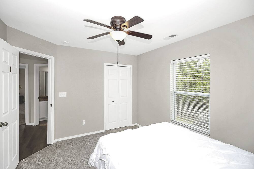 Photo of Bedroom in Huntersville