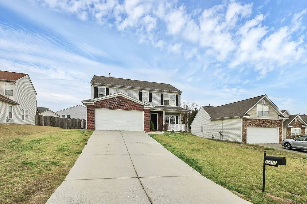 Photo of Outdoor in Huntersville