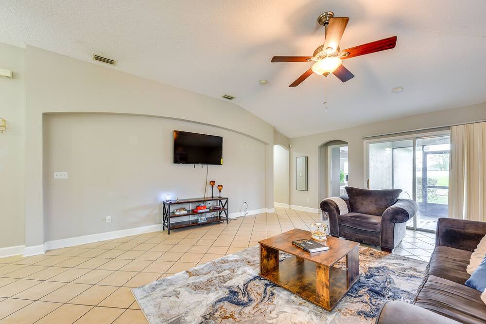 Photo of Livingroom in Northside