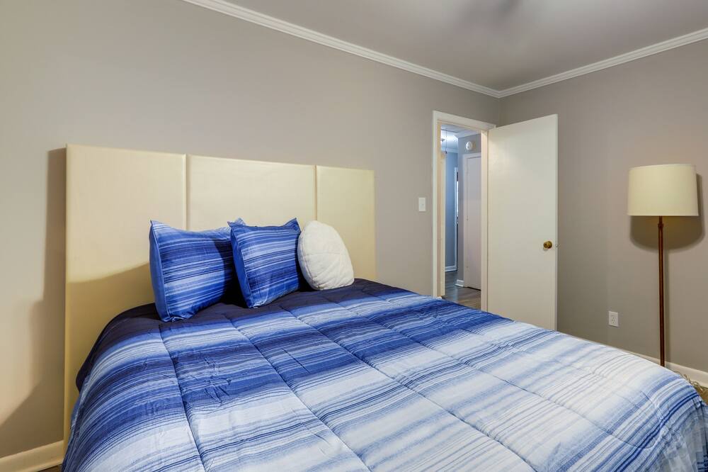 Photo of Bedroom in Macon