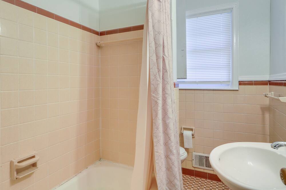 Photo of Bathroom in Macon