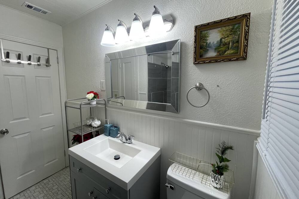 Photo of Bathroom in Jacksonville