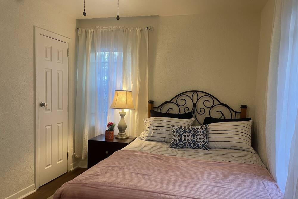 Photo of Bedroom in Jacksonville